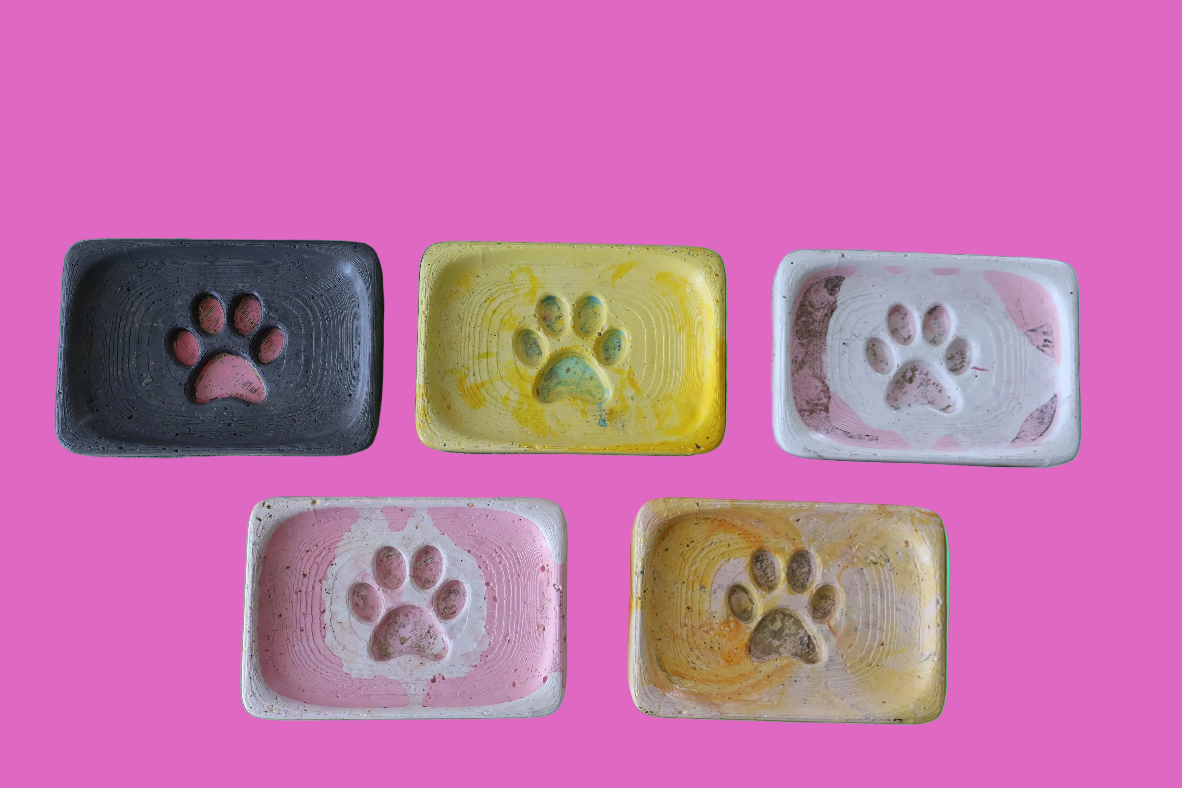 Five soap holders with paw print
